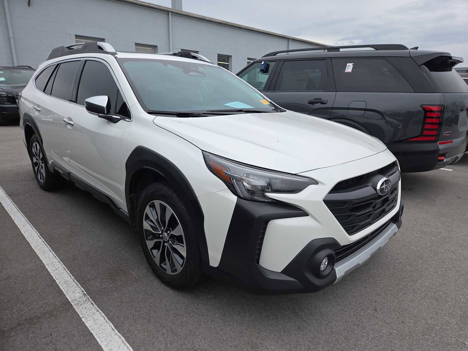 Used 2024 Subaru Outback Touring XT image 1