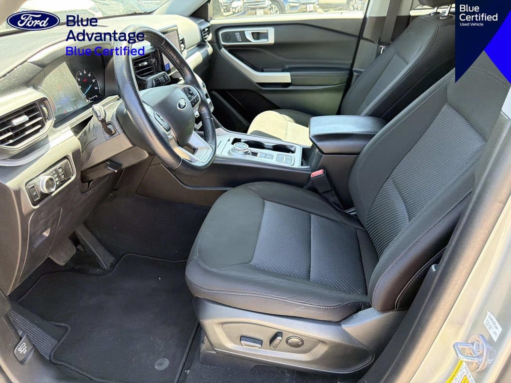 Certified 2023 Ford Explorer XLT RWD image 19