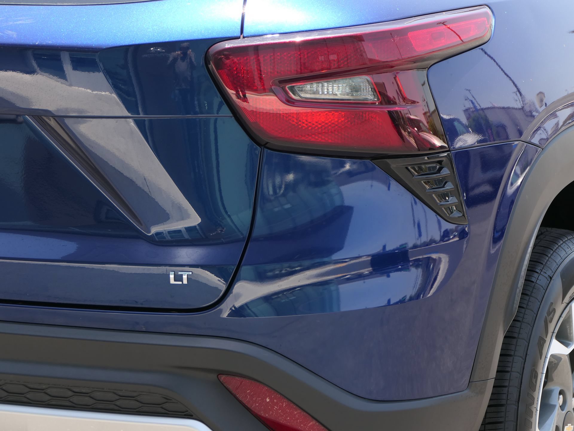 Used 2024 Chevrolet Trax LT FWD image 4