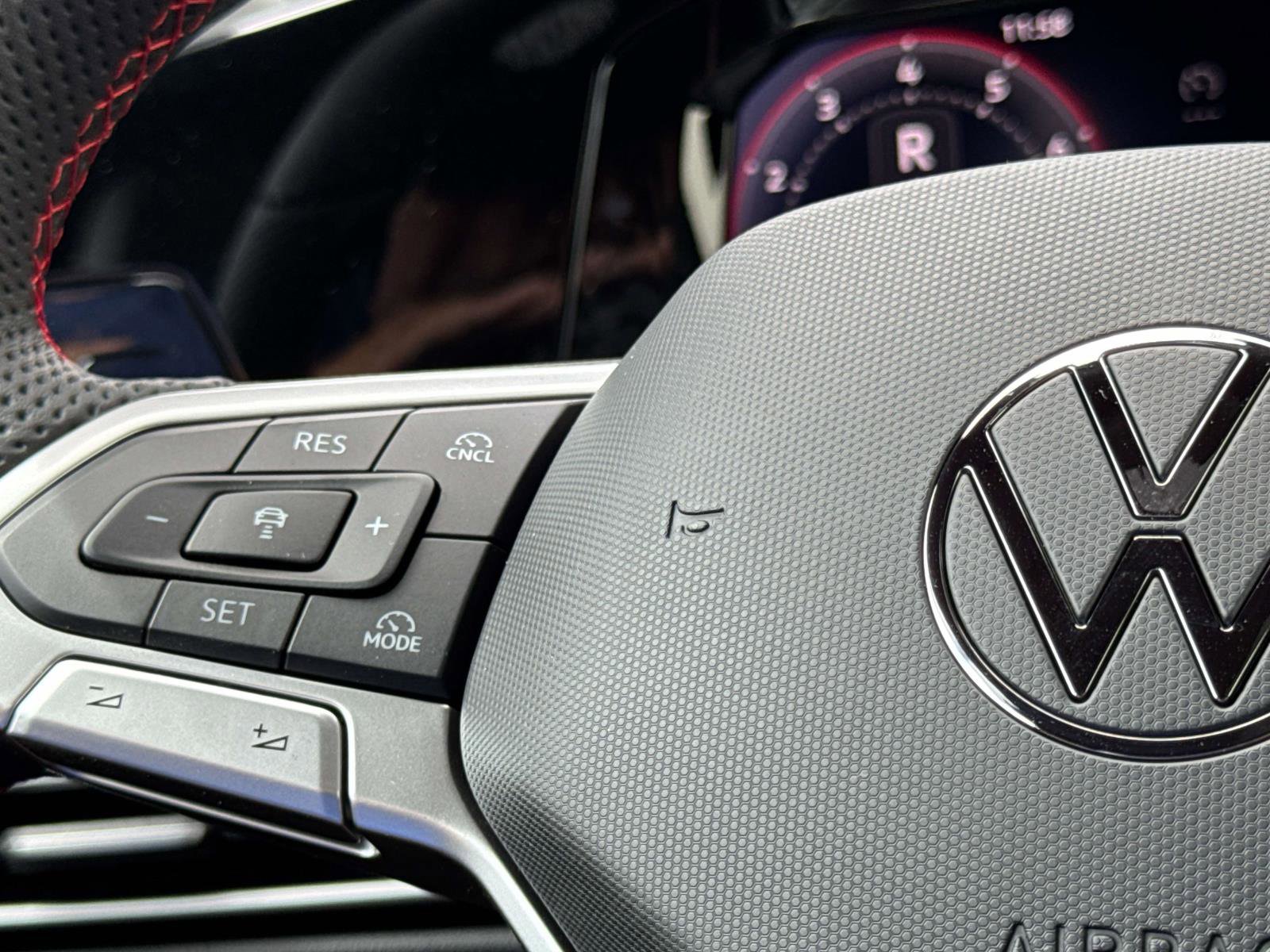 New 2025 Volkswagen GTI SE image 10