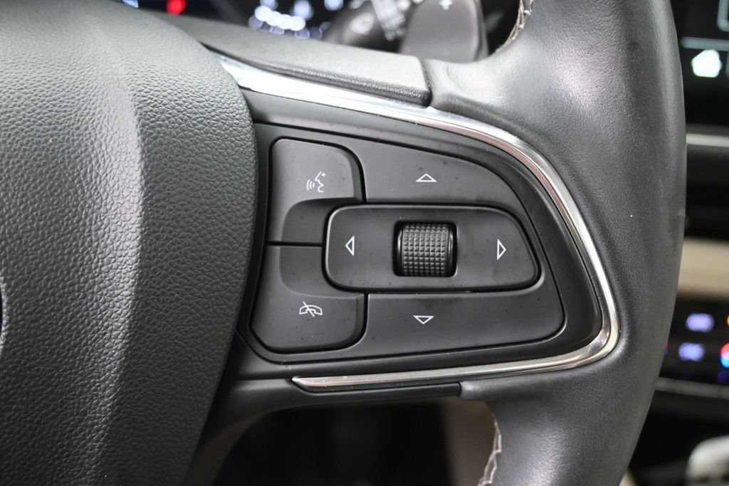 Used 2023 Buick Envision Avenir AWD/4WD image 22