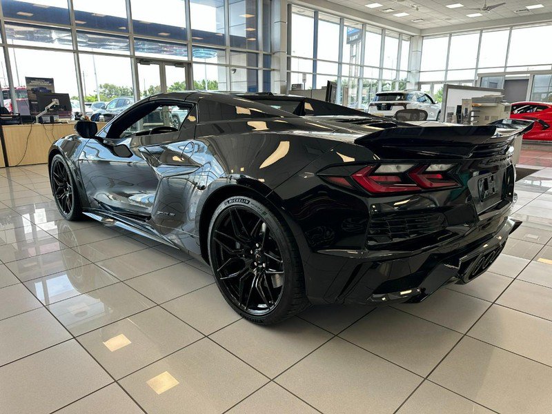 New 2027 Chevrolet Corvette Z06 w/ Battery Protection Package RWD image 2