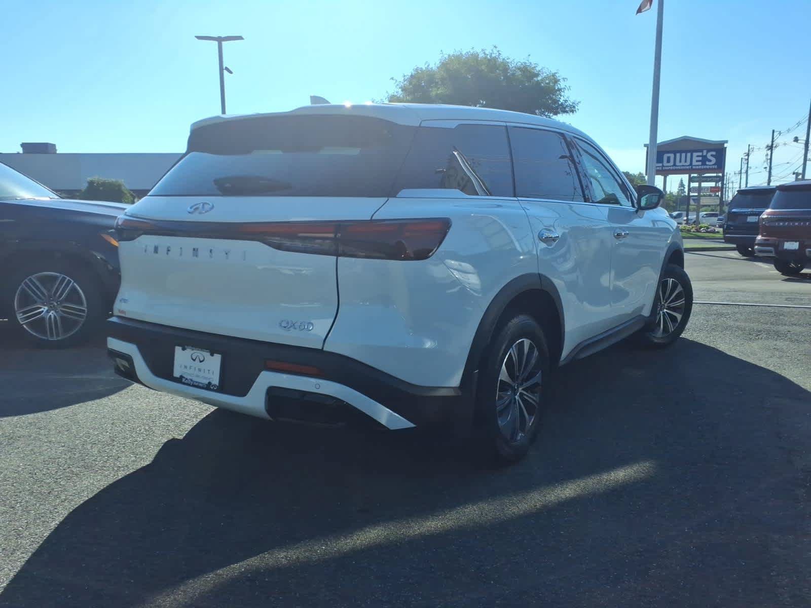 Certified 2023 INFINITI QX60 Pure AWD/4WD image 5
