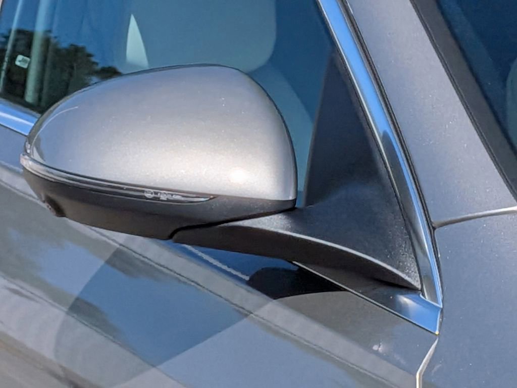 Used 2023 Mercedes-Benz C 300 Sedan image 11