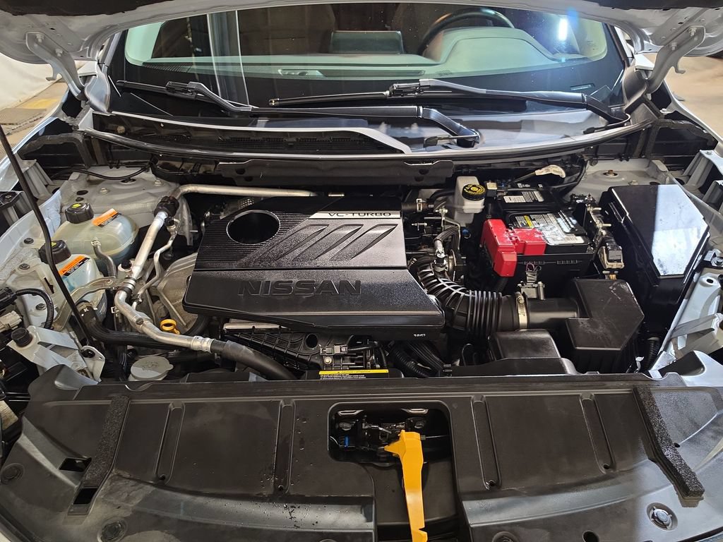 Used 2024 Nissan Rogue SV FWD image 17