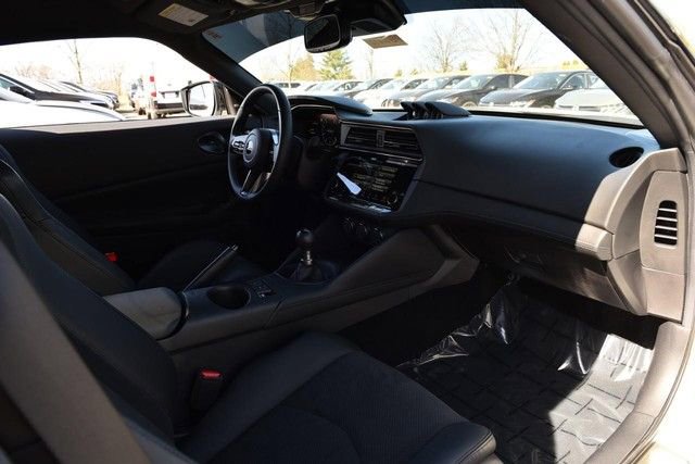 Certified 2024 Nissan Z Performance w/ Floor Mat Package image 9