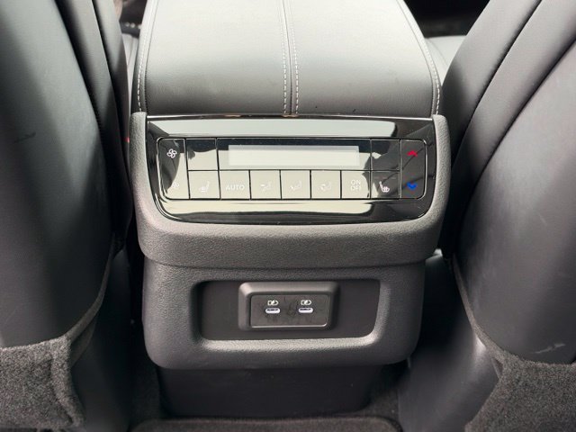 Certified 2026 INFINITI QX60 Luxe w/ Cargo Package AWD/4WD image 19