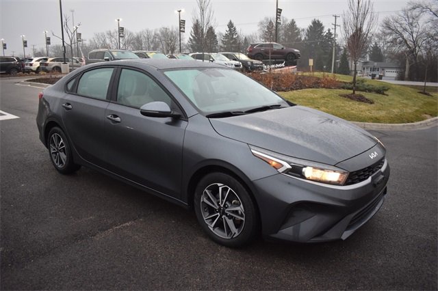Used 2022 Kia Forte LXS w/ LXS Technology Package image 1