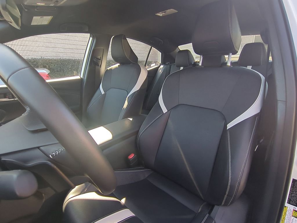 Used 2025 Toyota Camry SE image 25