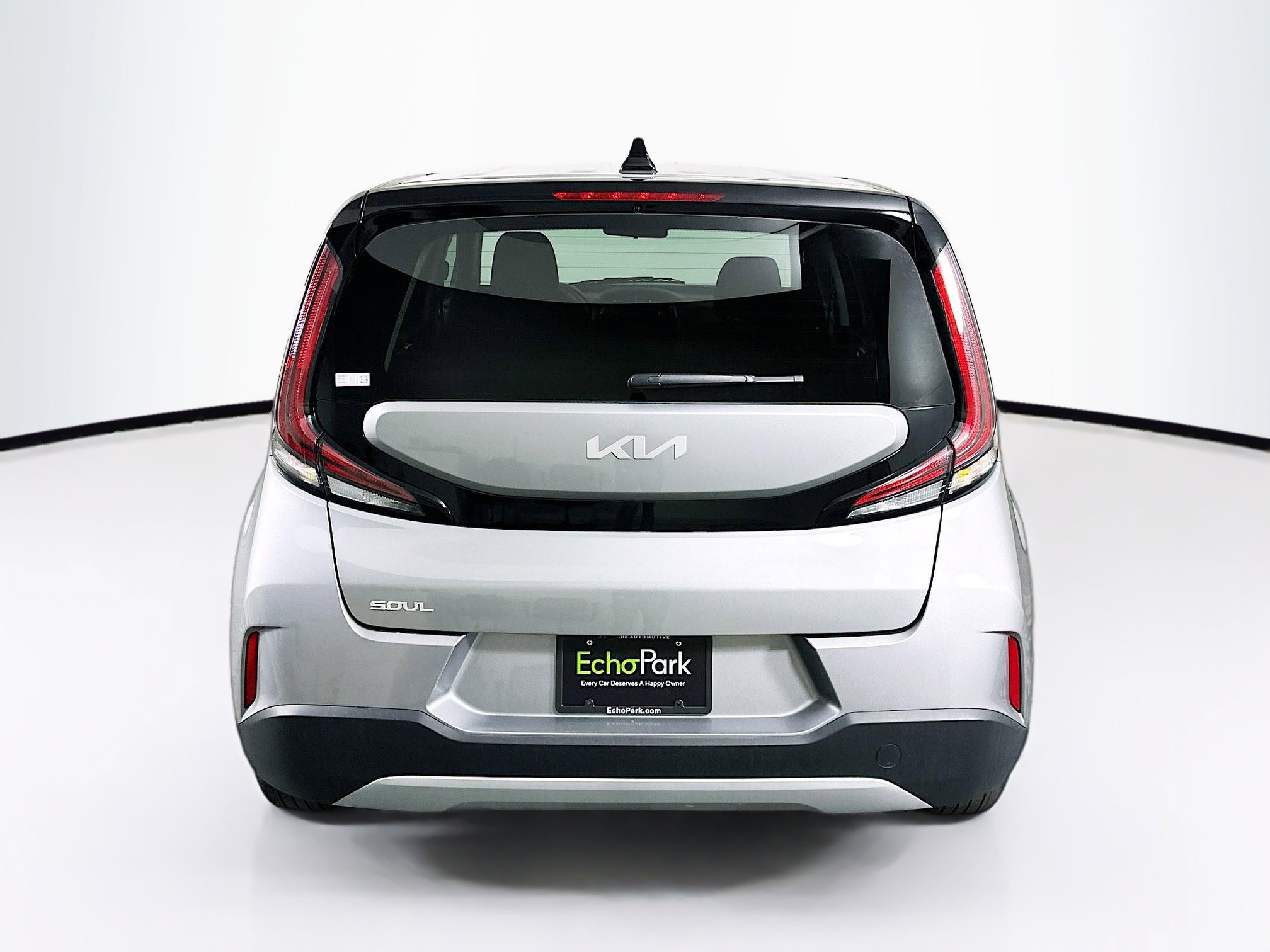 Used 2025 Kia Soul LX w/ LX Technology Package FWD image 7