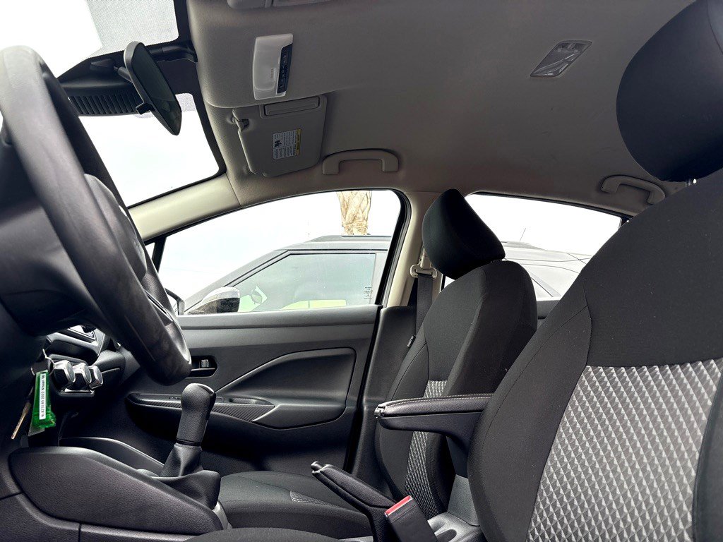 Used 2022 Nissan Versa S image 12