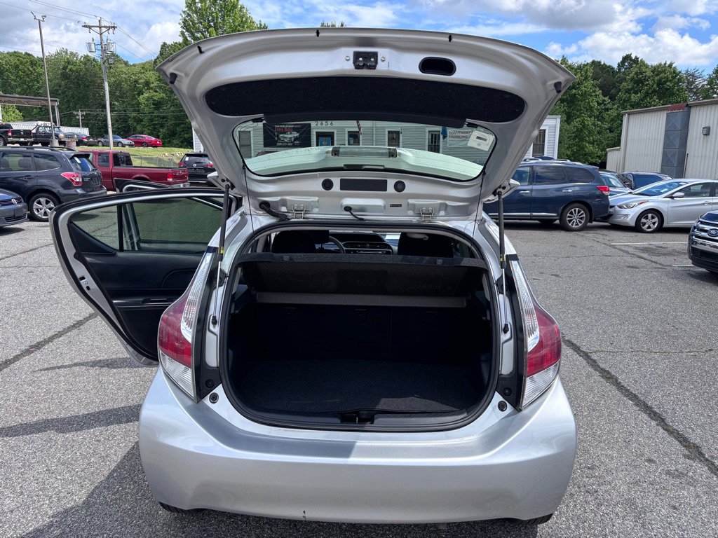 Used 2015 Toyota Prius C Two FWD image 19