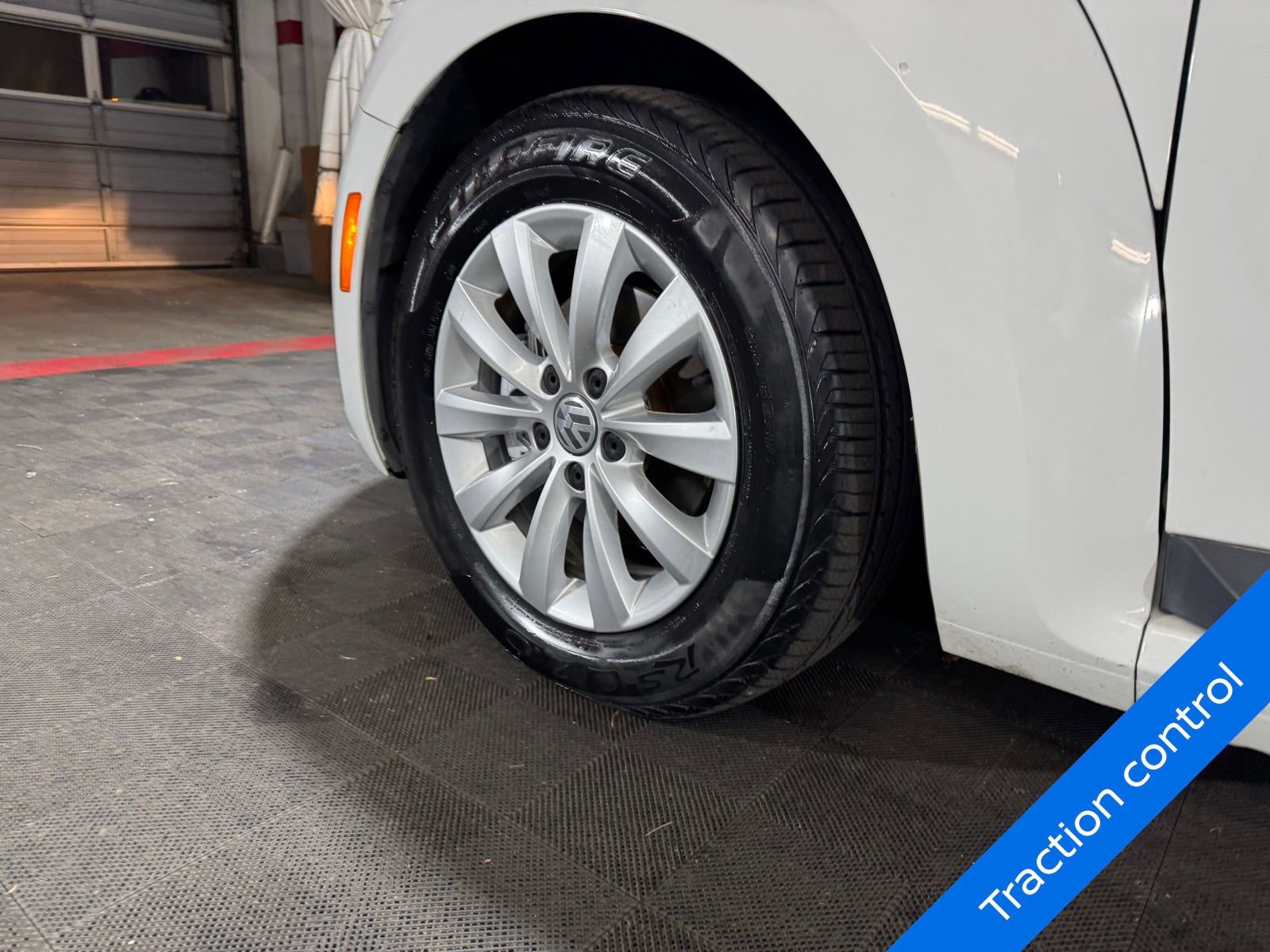 Used 2015 Volkswagen Beetle 1.8T image 7