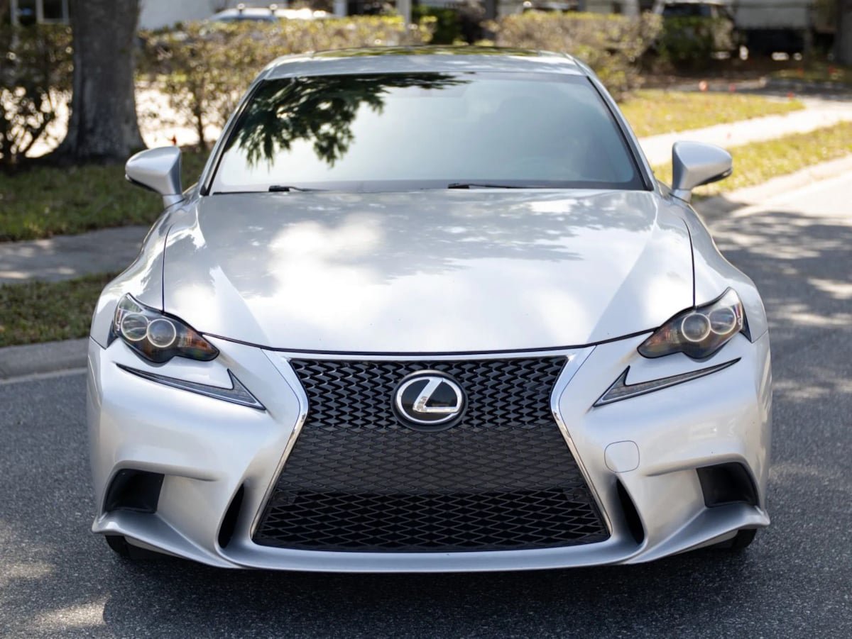 Used 2016 Lexus IS 200t w/ F Sport Package RWD image 5