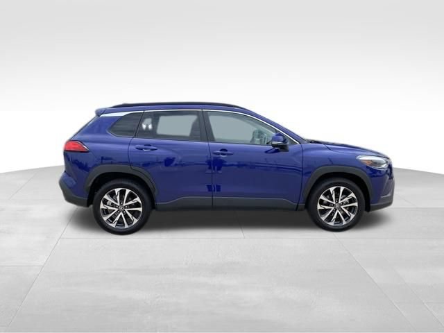 Certified 2023 Toyota Corolla Cross XLE w/ Convenience Package AWD/4WD video 2