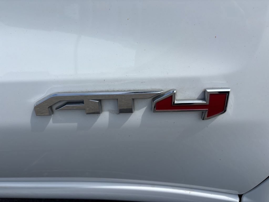 Used 2024 GMC Sierra 1500 AT4 w/ Technology Package AWD/4WD image 15