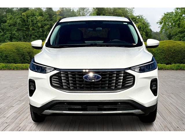 Certified 2024 Ford Escape SE image 2