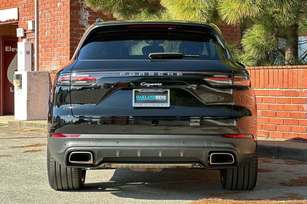 Used 2023 Porsche Cayenne image 5