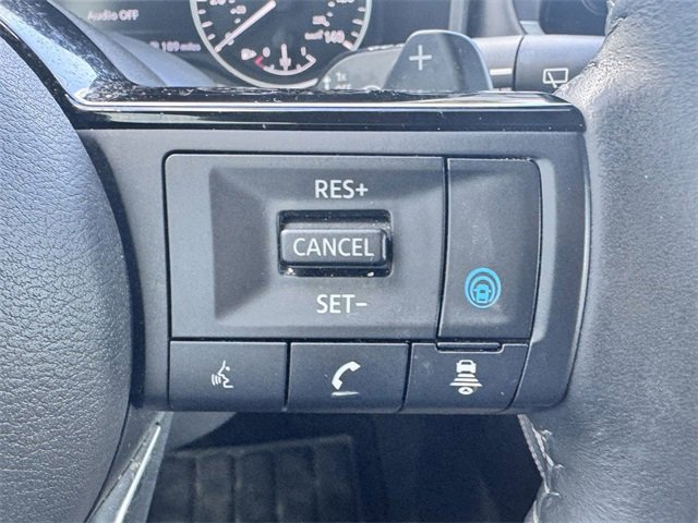 Used 2023 Nissan Rogue SL w/ SL Premium Package image 14