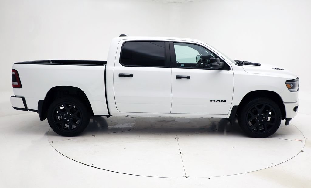Used 2023 RAM 1500 Laramie AWD/4WD image 3