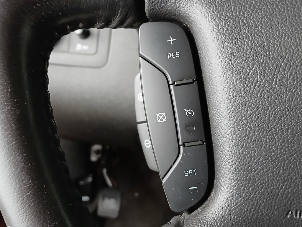 Used 2013 Chevrolet Impala LTZ FWD image 23