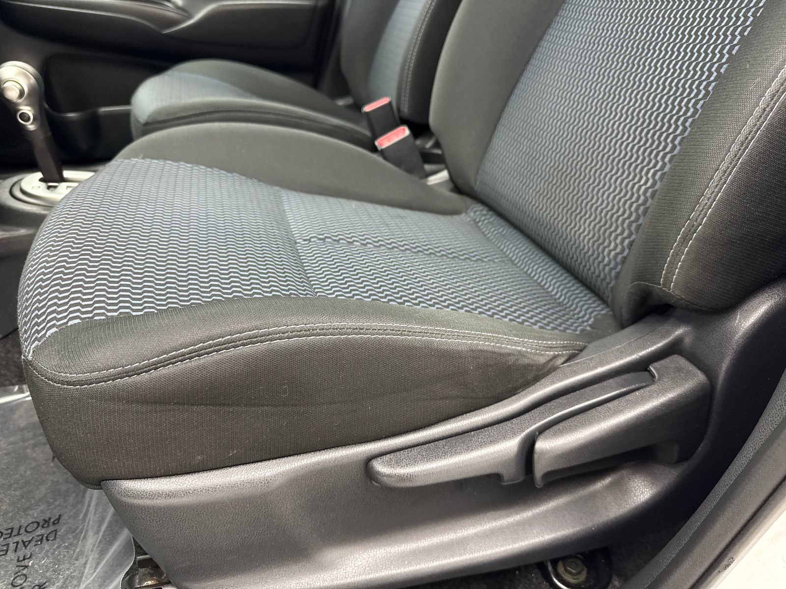Used 2019 Nissan Versa Note SV FWD image 35