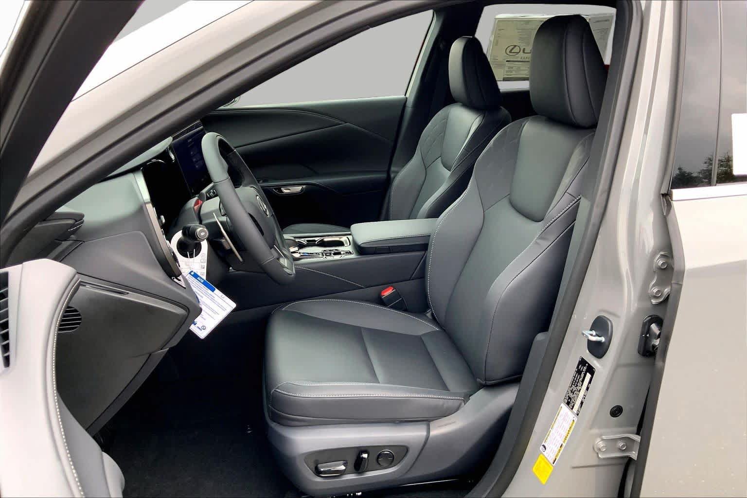 New 2026 Lexus RX 350 F Sport AWD/4WD image 9