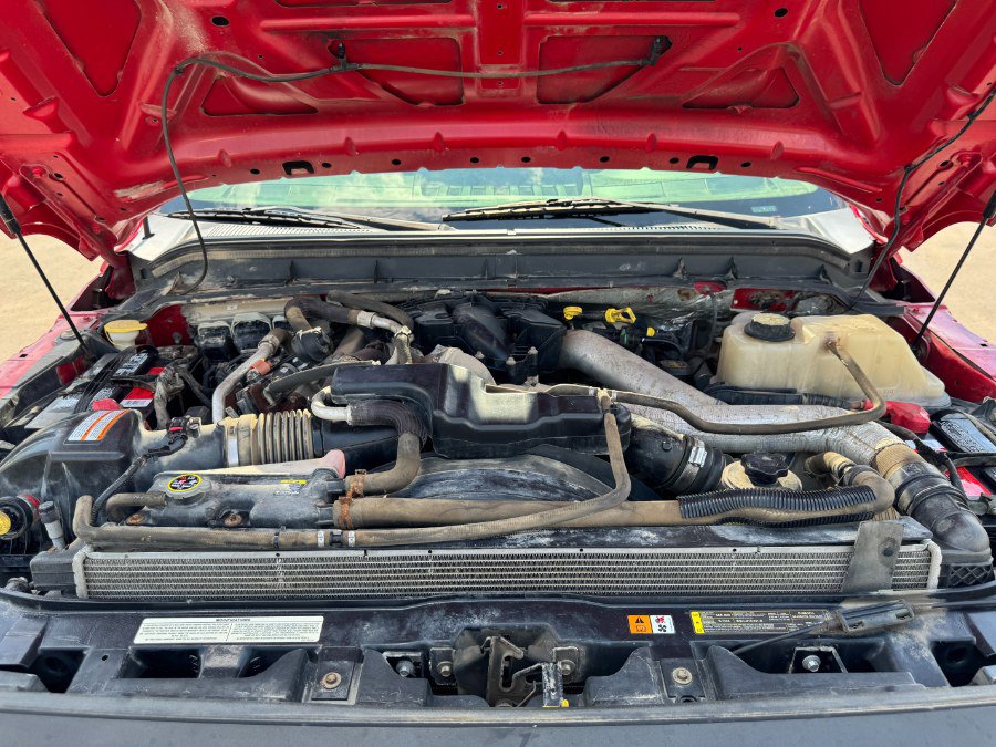 Used 2011 Ford F550 2WD Crew Cab Super Duty image 25