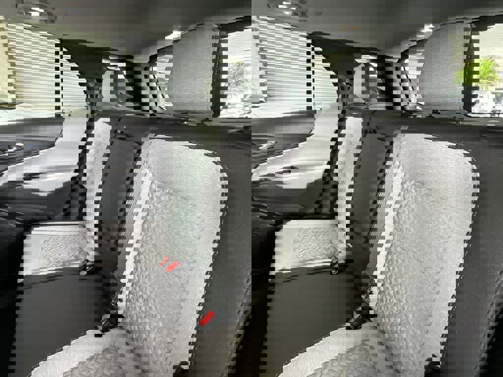 Used 2023 Chevrolet Equinox LS image 22