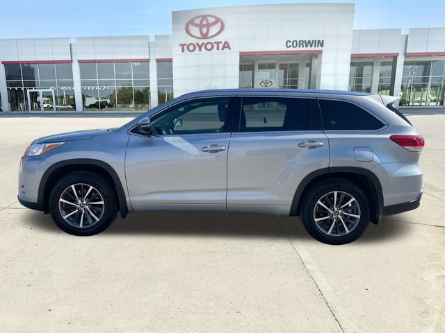 Used 2017 Toyota Highlander XLE AWD/4WD video 2