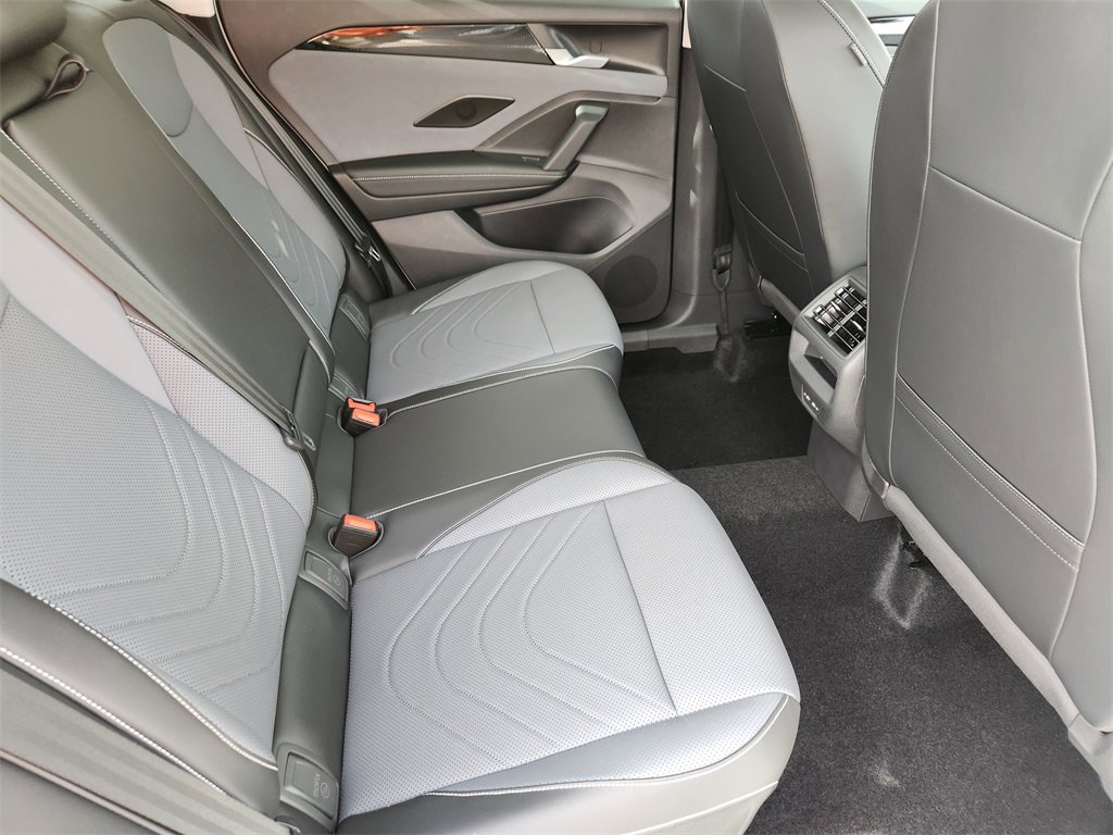 New 2026 Volkswagen Tiguan SE image 21