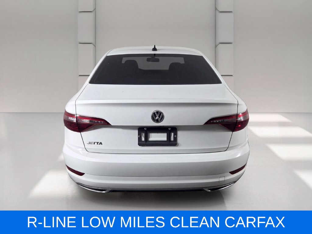 Used 2021 Volkswagen Jetta R-Line w/ R-Line Cold Weather Package FWD image 5