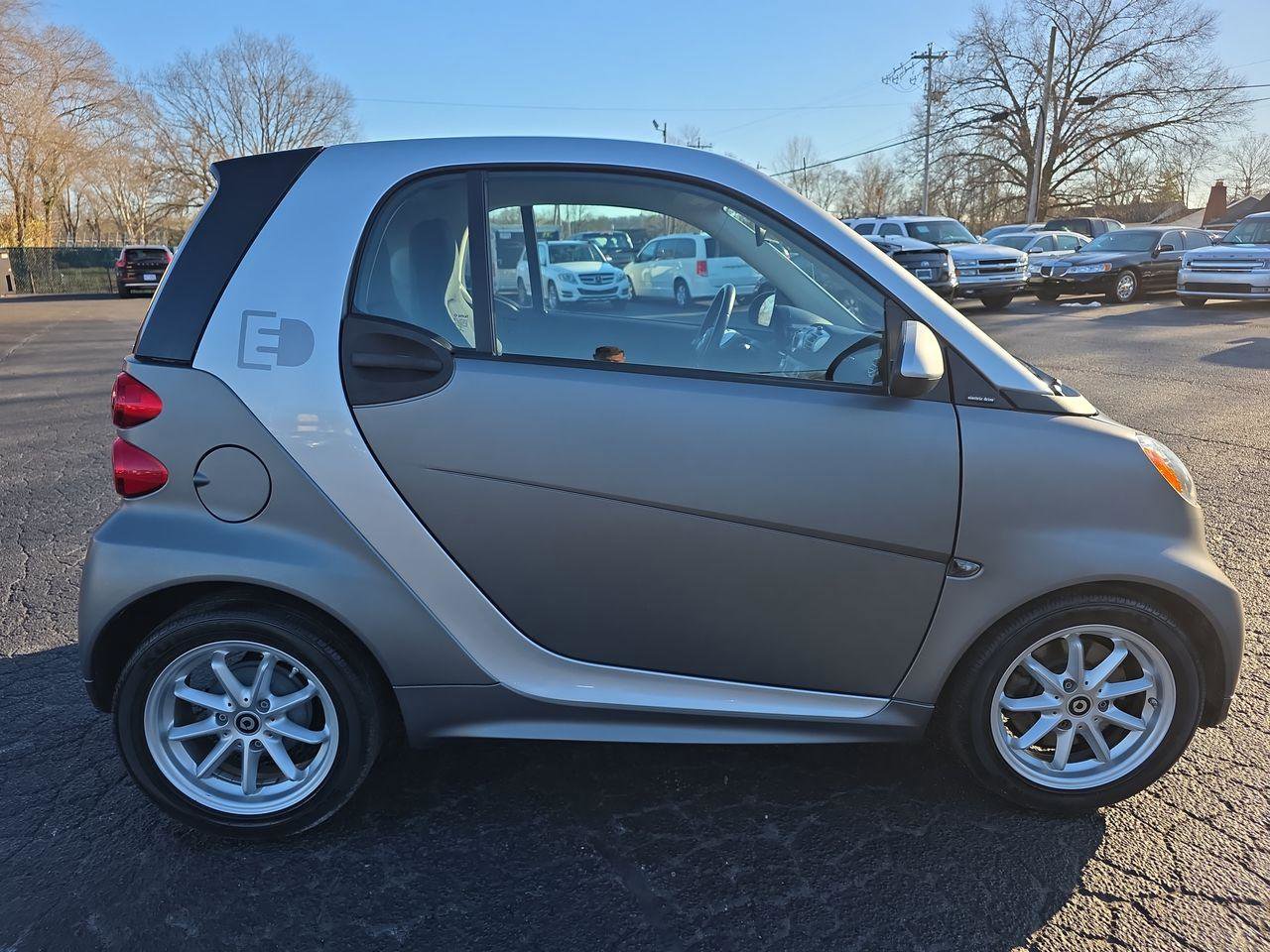Used 2016 smart fortwo electric drive image 20