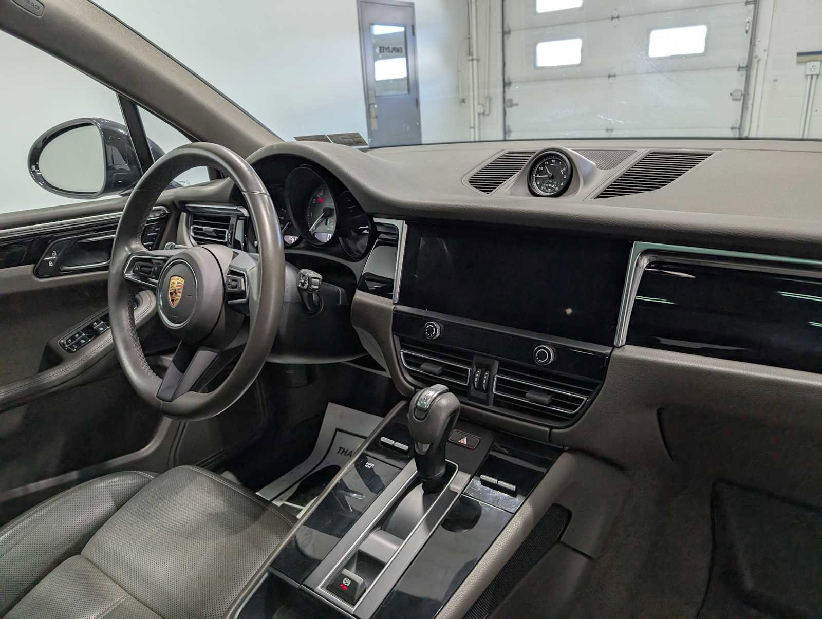 Used 2023 Porsche Macan S image 44