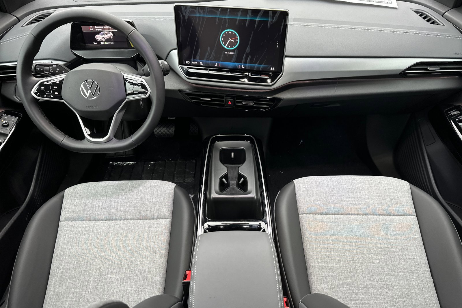 New 2025 Volkswagen ID.4 Pro image 13