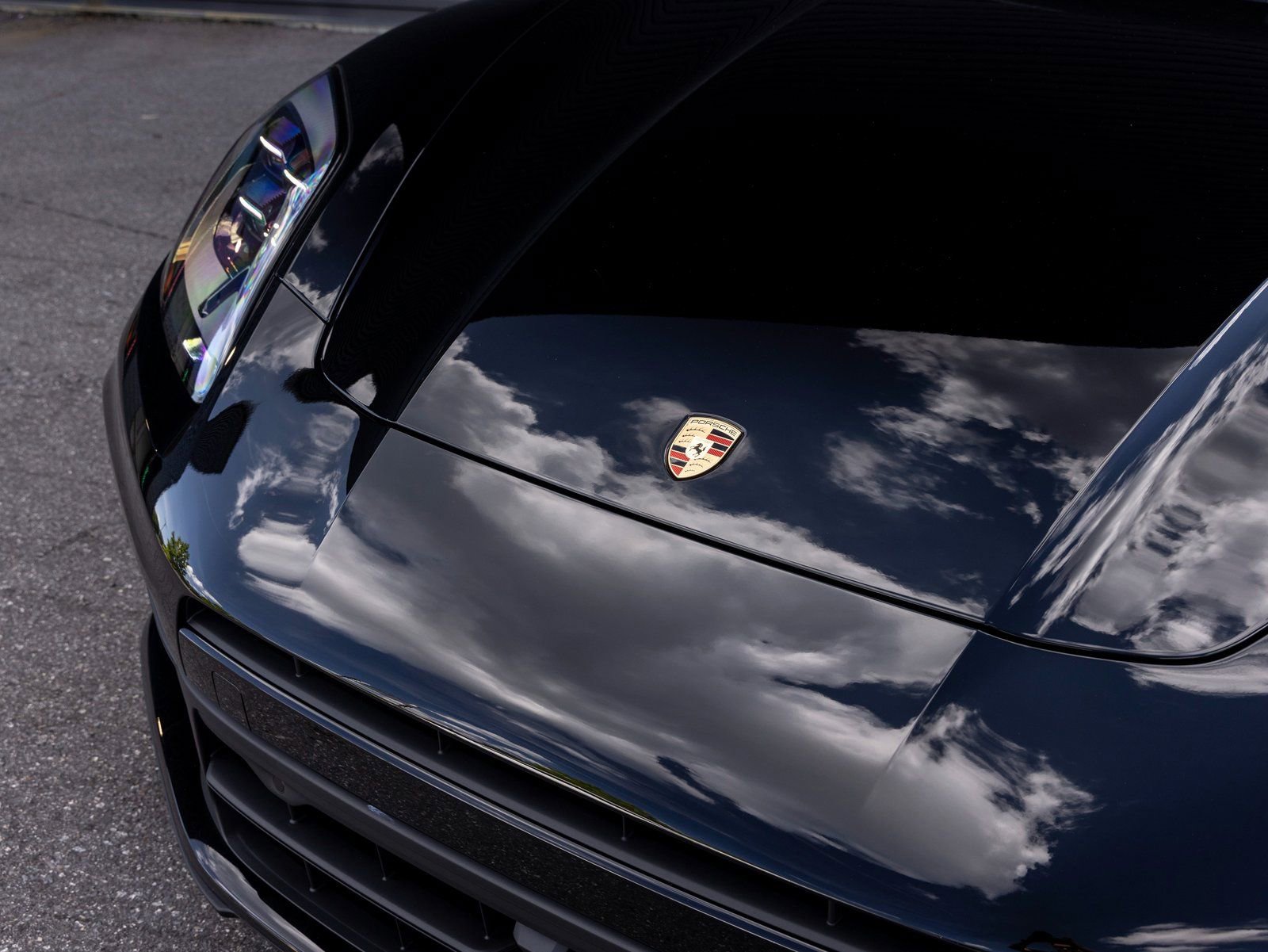 Used 2025 Porsche Panamera 4 image 10