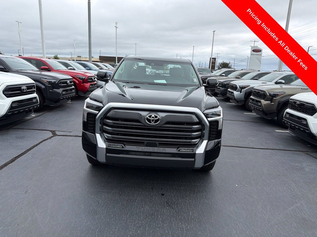 Used 2024 Toyota Tundra Limited w/ Power Package RWD image 38