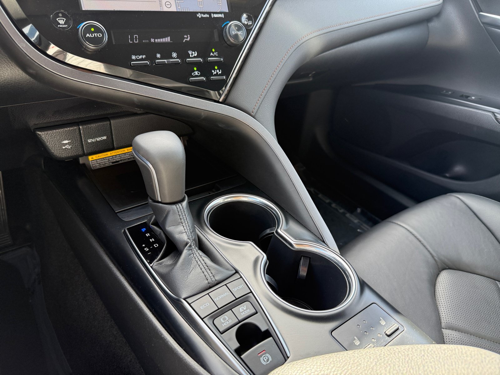 Used 2019 Toyota Camry XLE w/ Driver Assist Package FWD image 13
