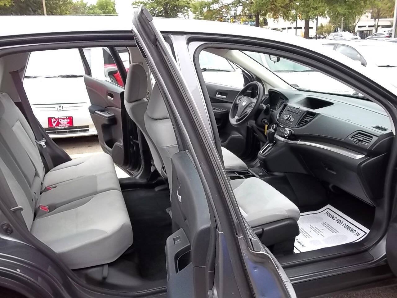 Used 2016 Honda CR-V LX image 9