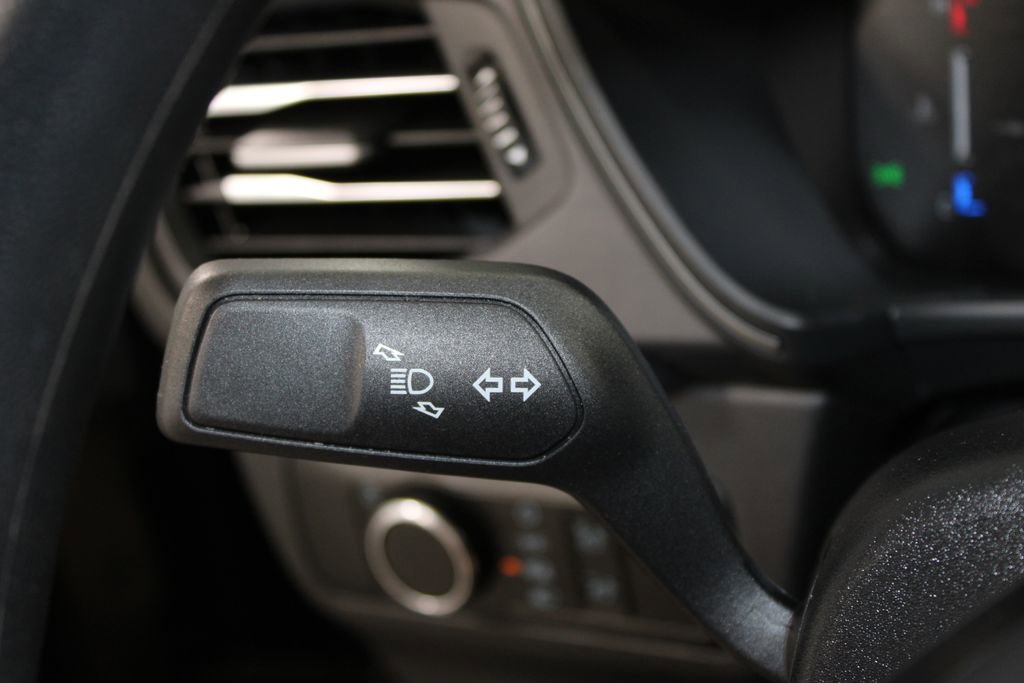 Used 2025 Ford Escape Active image 35