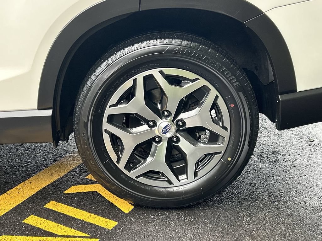 Certified 2023 Subaru Forester Premium AWD/4WD image 11