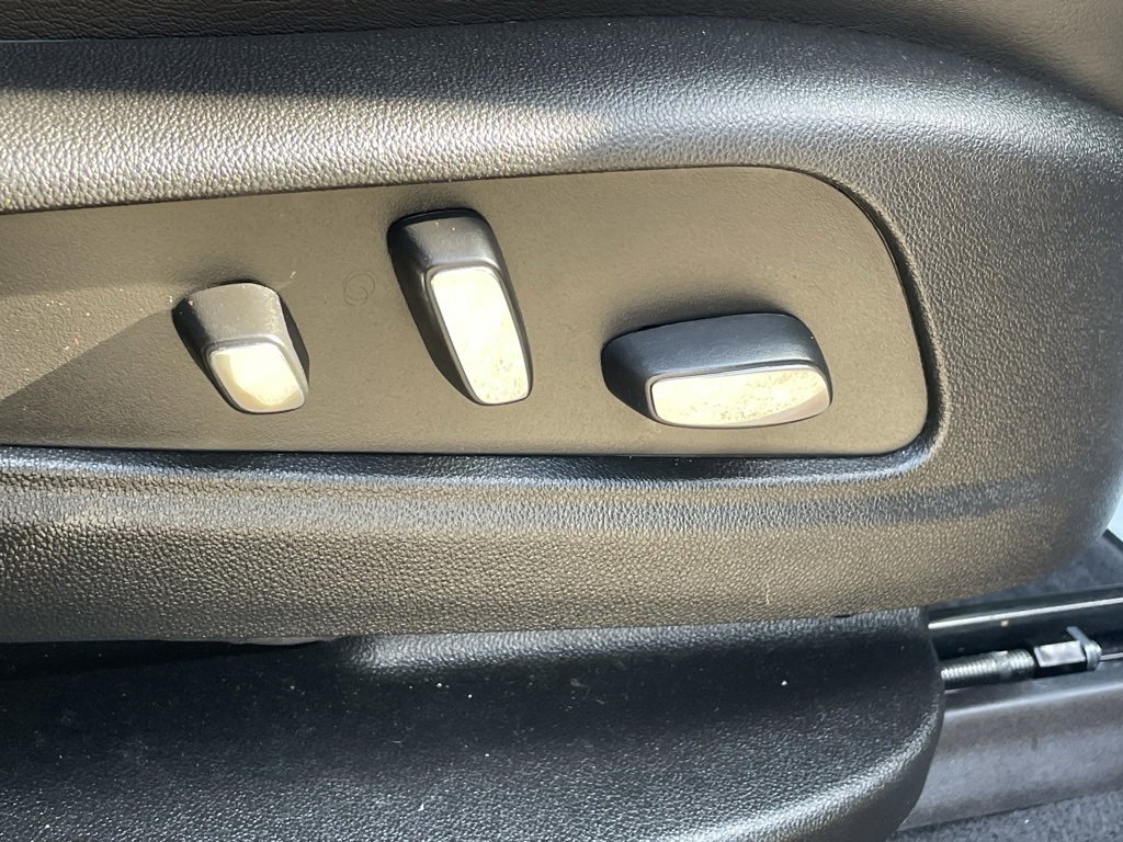 Certified 2024 Cadillac XT6 Premium Luxury w/ LPO, Floor Liner Package image 12