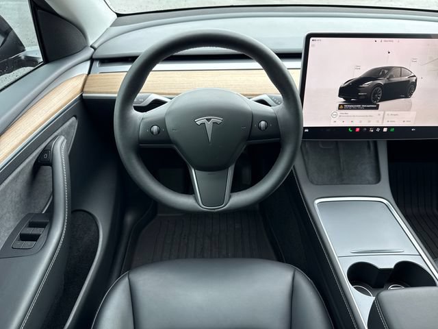 Used 2024 Tesla Model Y Long Range AWD/4WD image 20