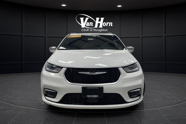 Certified 2024 Chrysler Pacifica Pinnacle image 13