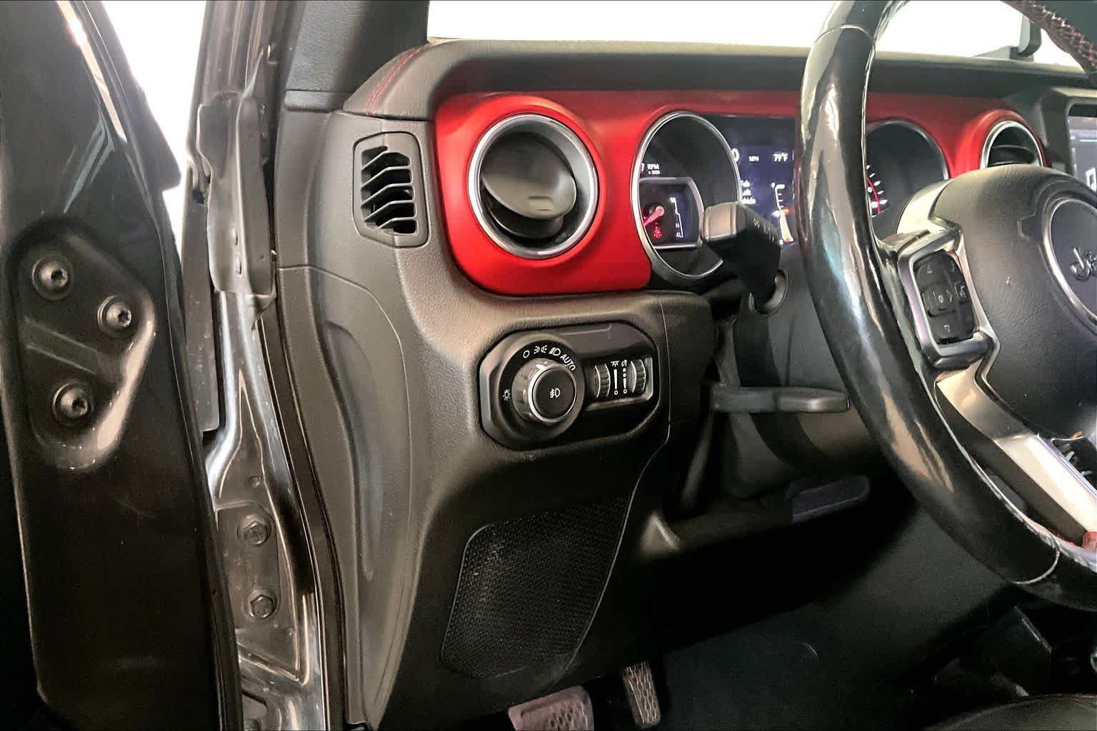 Used 2019 Jeep Wrangler Unlimited Rubicon AWD/4WD image 30