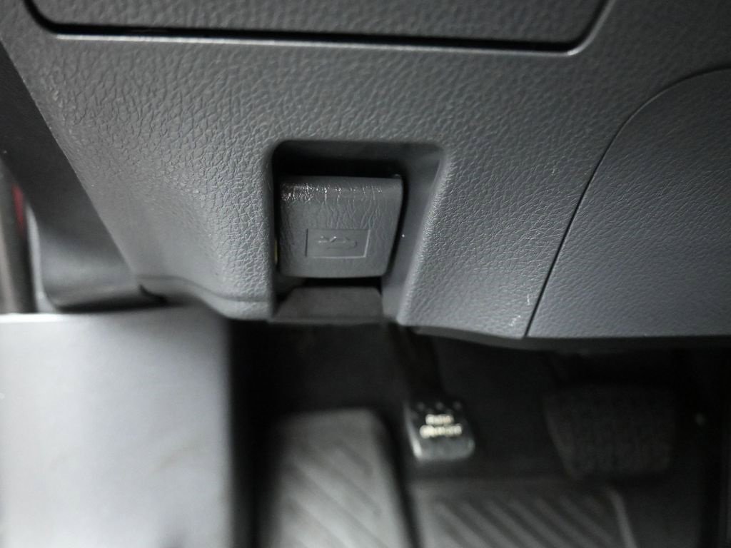 Used 2023 Toyota Camry SE image 26