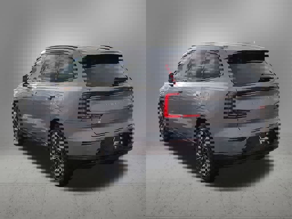 New 2026 Volvo EX90 Ultra image 4