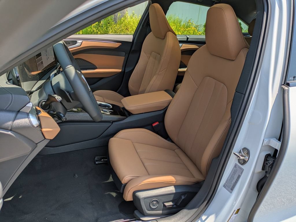 New 2026 Audi A6 Premium Plus AWD/4WD image 11