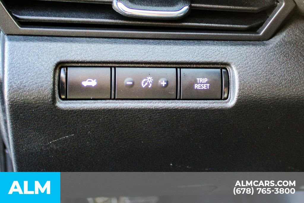 Used 2024 Nissan Altima 2.5 SV image 30