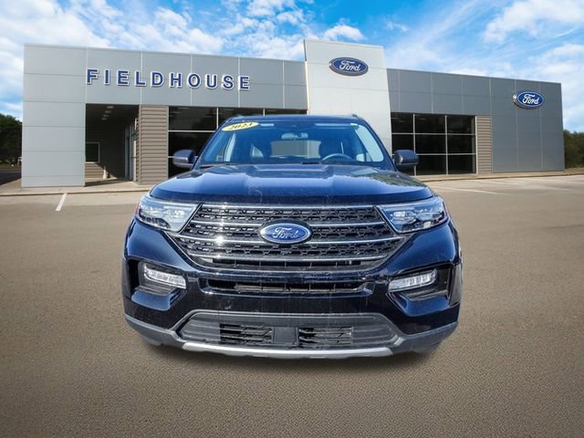 Used 2023 Ford Explorer XLT w/ Equipment Group 202A image 7